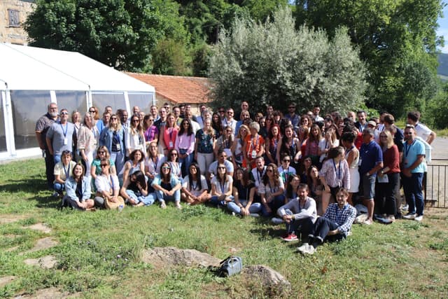 Photo d'équipe lors du séminaire du GRADeS Occitanie en juin 2024